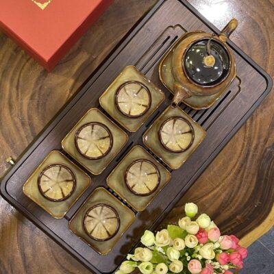 bo-am-chen-hoa-bien-men-vang-nau-dang-buoi-hoa-no-trong-long-chen-hb-10 (20)