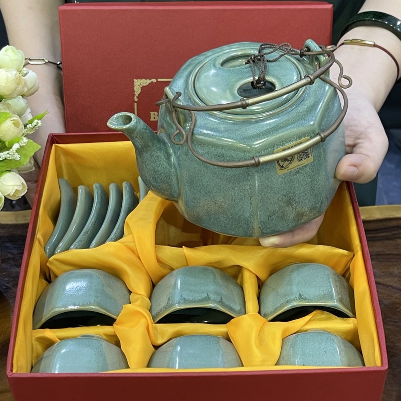 bo-am-chen-hoa-bien-xanh-ngoc-dang-bat-giac-hb-12 (14)