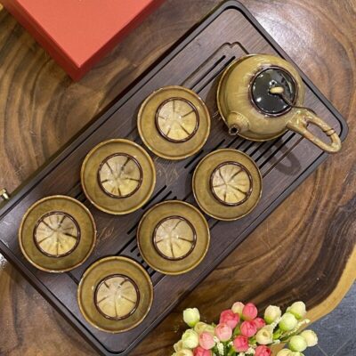 bo-am-chen-men-hoa-bien-vang-nau-hoa-tiet-hoa-no-trong-long-chen-hb-09 (20)