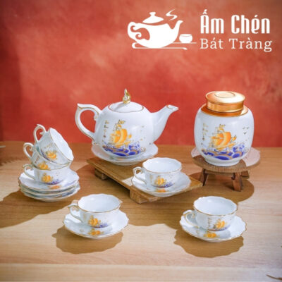 Bộ Ấm Tách Trà Thuận Buồm Xuôi Gió Kẻ Chỉ Vàng Dáng Bưởi Lửa VT-30