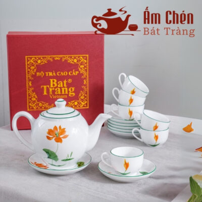 Bộ Ấm Tách Trà Vẽ Tay Hoa Sen Kẻ Chỉ Xanh Dáng Camellia VT-23
